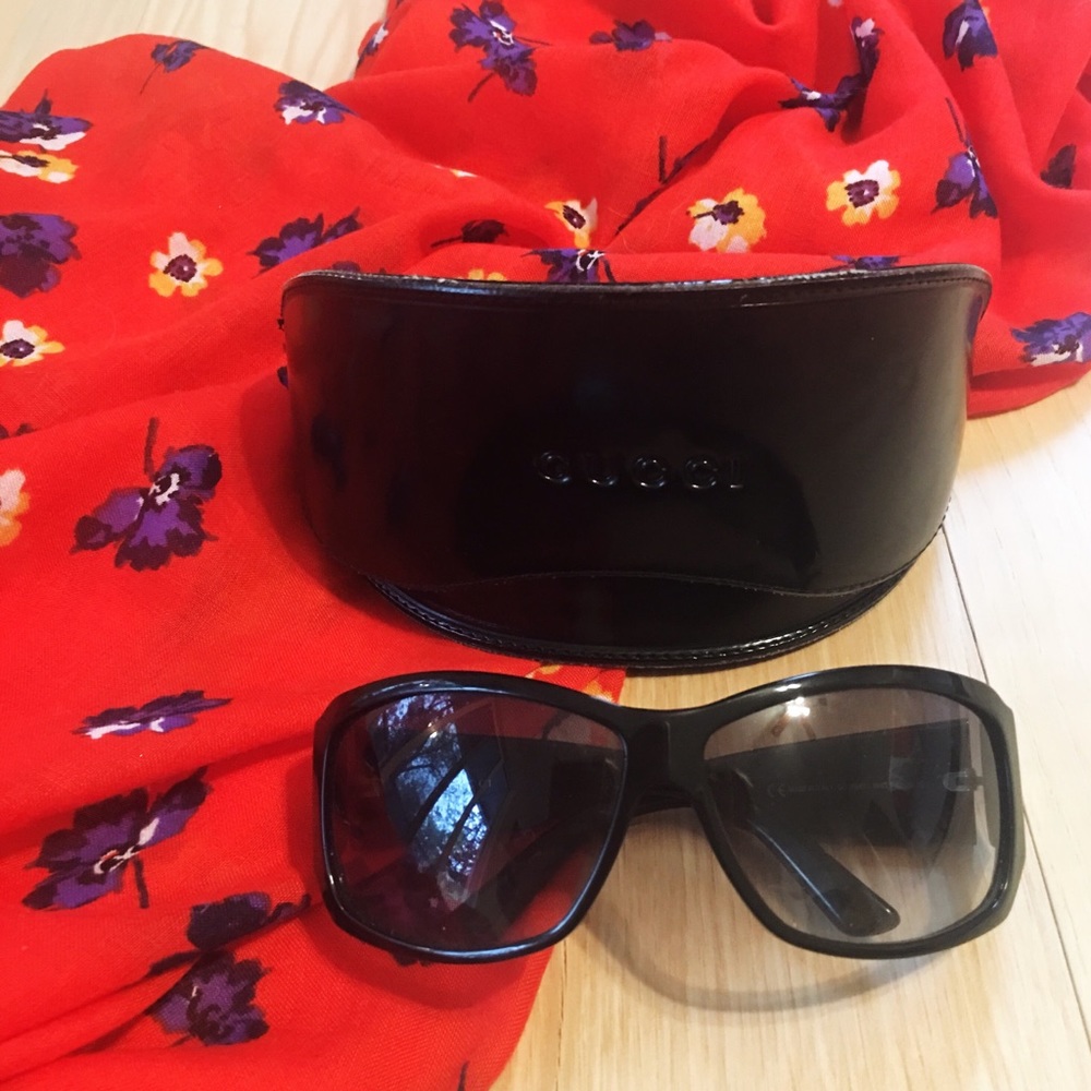Authentic Vintage Gucci Sunglasses - Black
